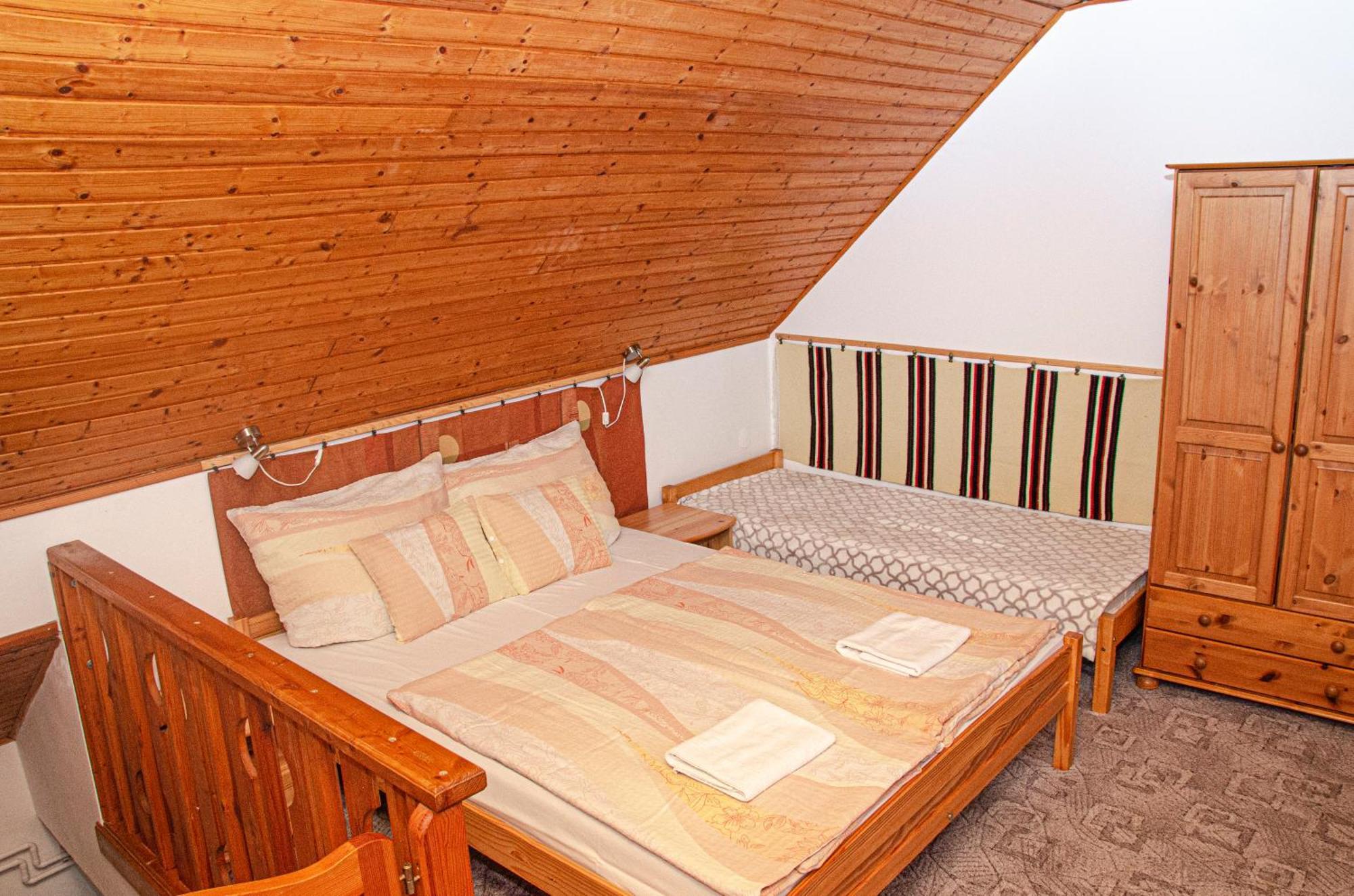 Bánóporta Hotel Köveskál Kültér fotó