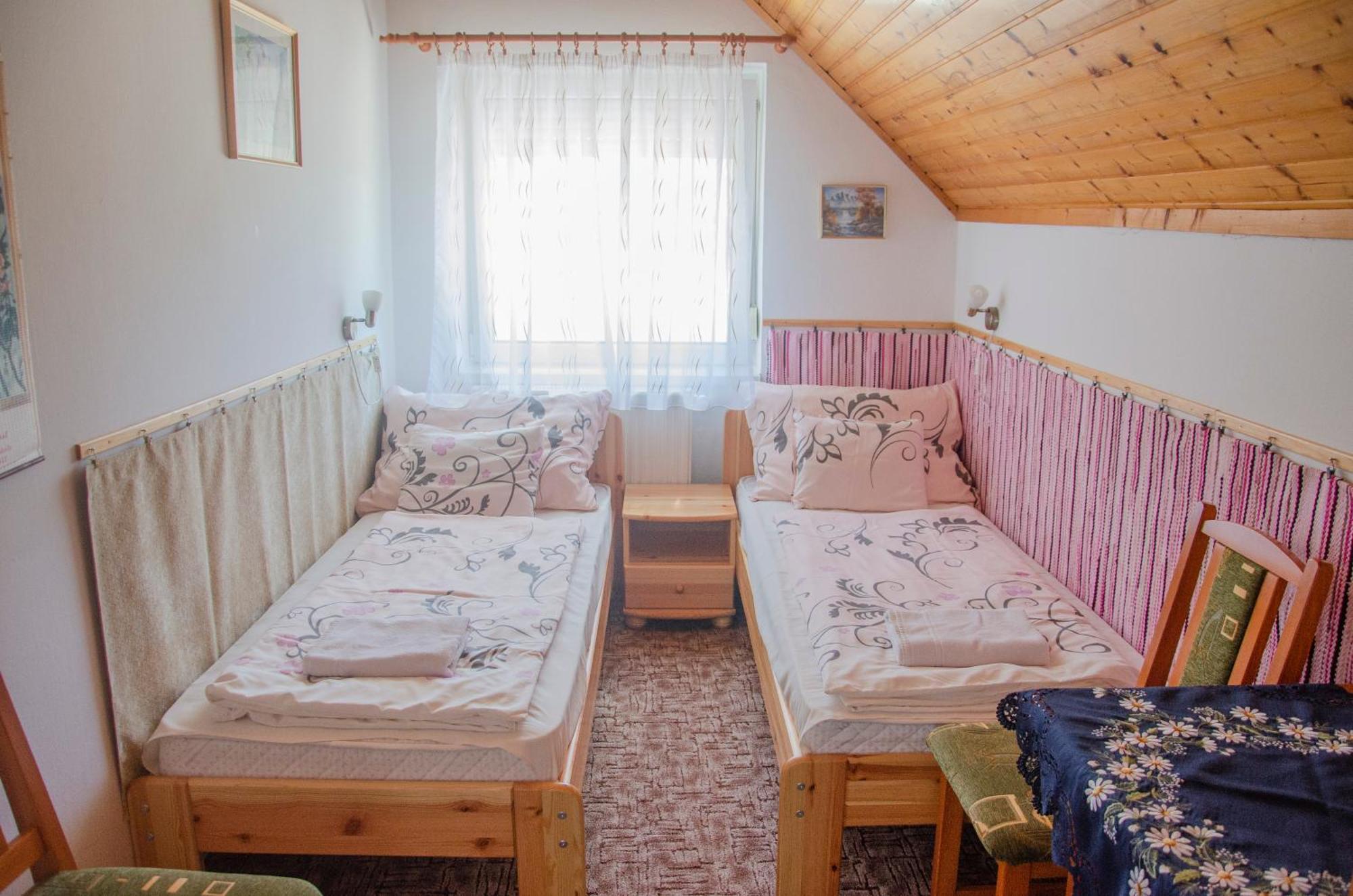 Bánóporta Hotel Köveskál Kültér fotó